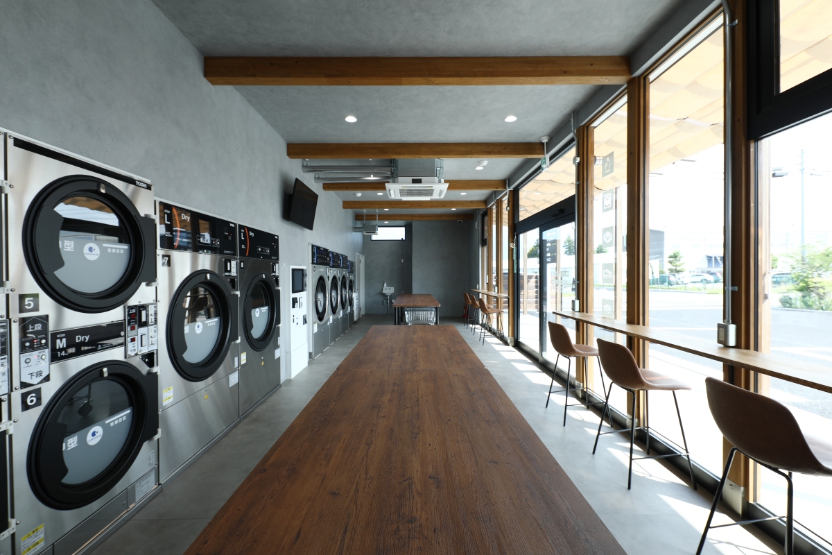 N-STANDCAFE＆LAUNDRY内装デザイン