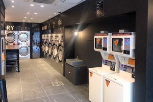 EARTH LAUNDRY森下店　内観1