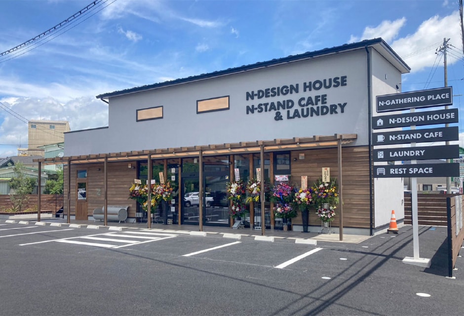 N-STANDCAFE＆LAUNDRY　外観