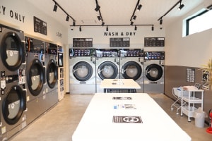 issen COIN LAUNDRY　内観3